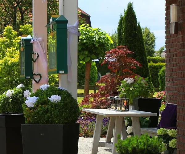 Mutter Althoff Hotel 3*